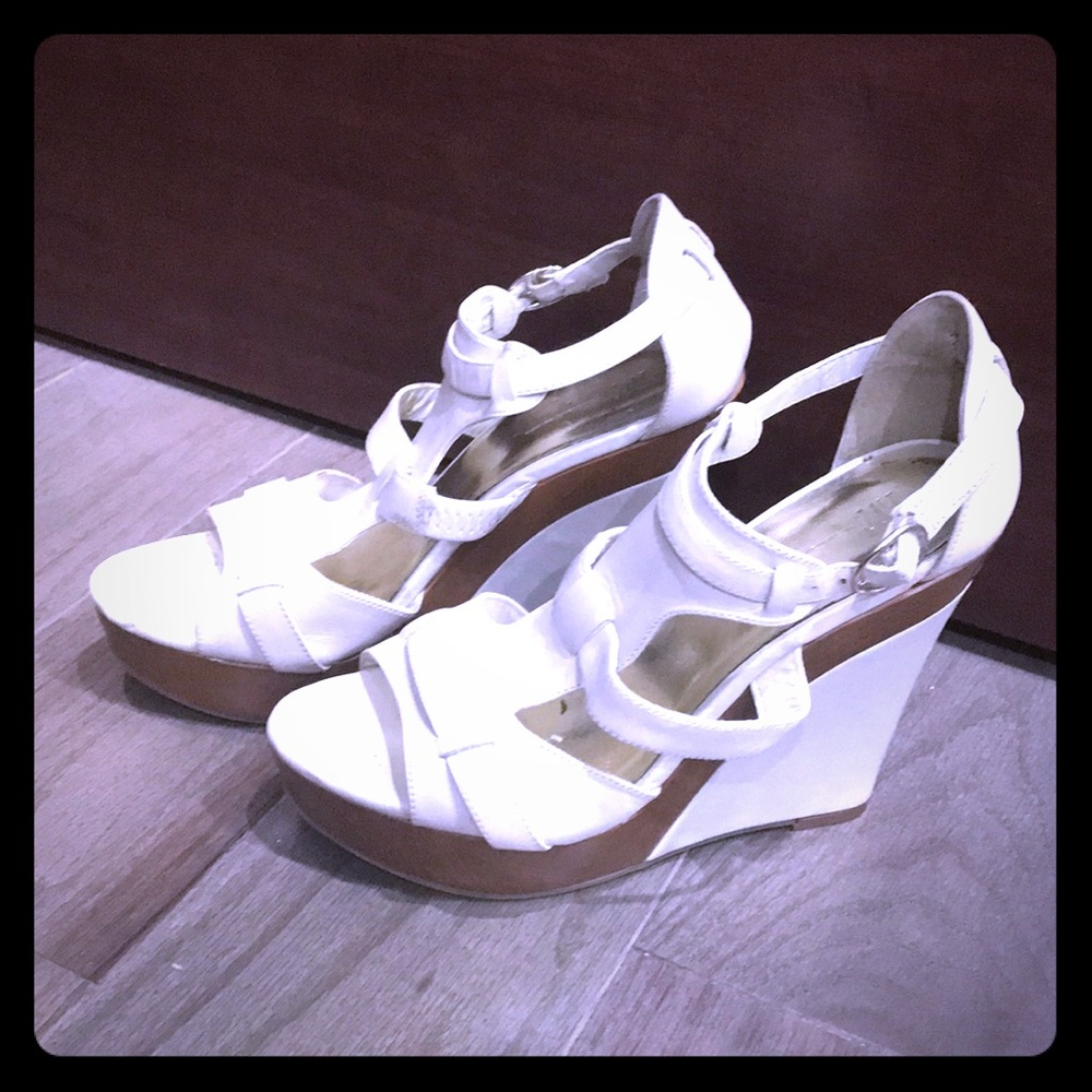 I•N•C CAMEO WEDGES - SIZE 8 WOMENS